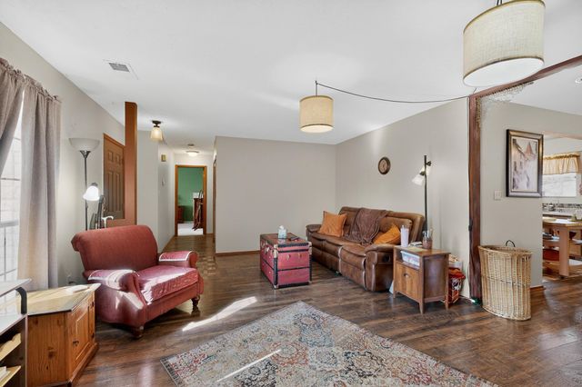 2207 Spruce Needle Road SE, Rio Rancho, NM 87124