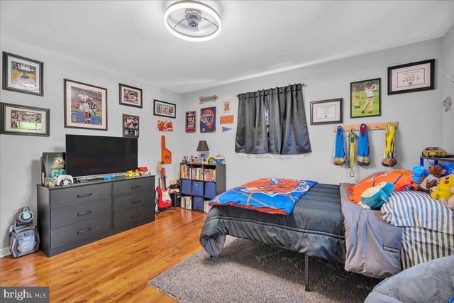 136 WINDING LN, Cinnaminson, NJ 08077