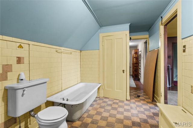 7061 Maryland Avenue, University City, MO 63130