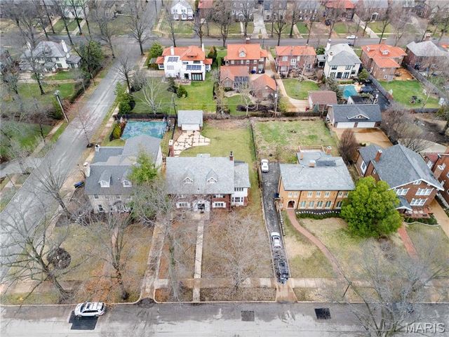 7061 Maryland Avenue, University City, MO 63130