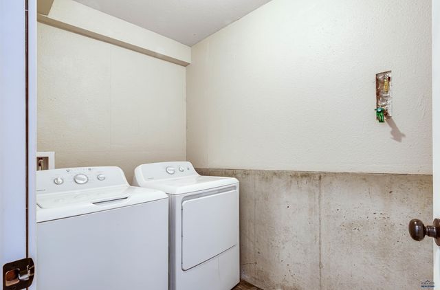 5229 COAL BANK DR, Rapid City, SD 57701