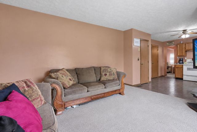 2175 Pelham Place, Obetz, OH 43207