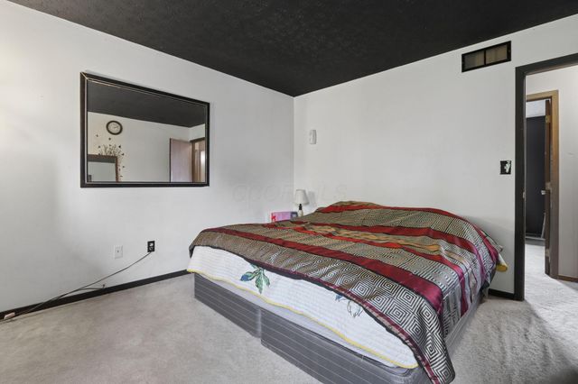 2175 Pelham Place, Obetz, OH 43207
