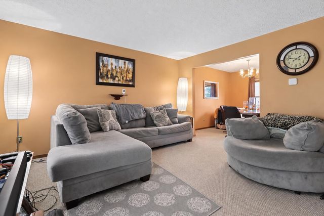 2175 Pelham Place, Obetz, OH 43207