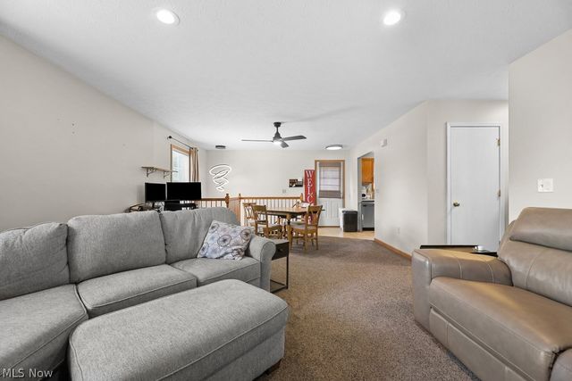 291 Schrop Avenue, Akron, OH 44312