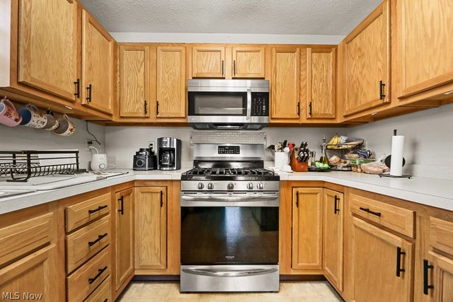291 Schrop Avenue, Akron, OH 44312