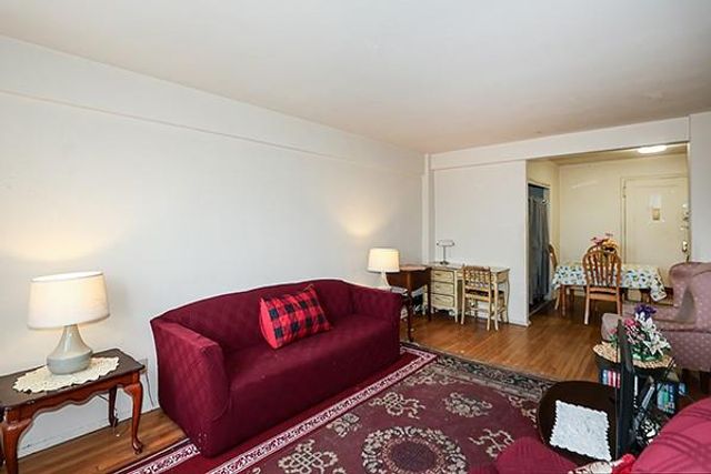 26-19 141st 1F, Flushing, NY 11354