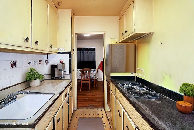 26-19 141st 1F, Flushing, NY 11354