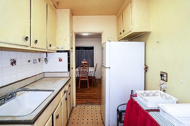 26-19 141st 1F, Flushing, NY 11354