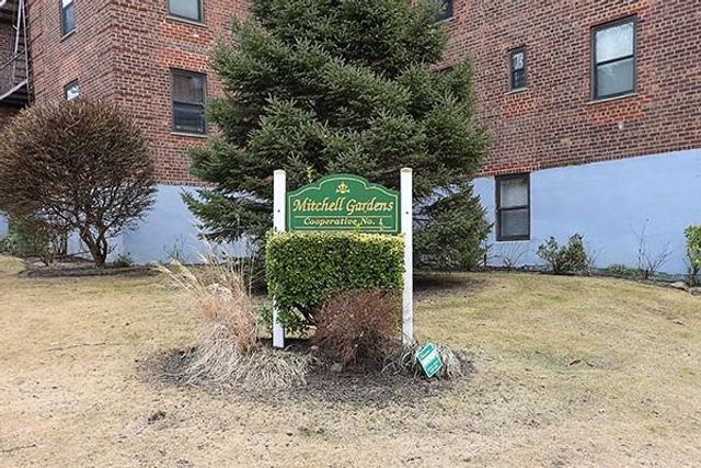 26-19 141st 1F, Flushing, NY 11354