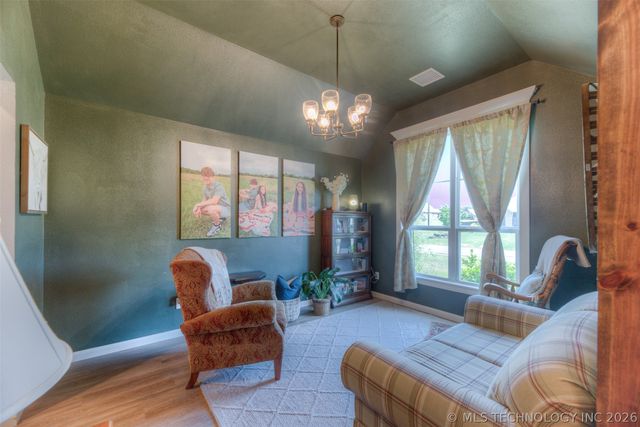 4502 S Holly Avenue, Sand Springs, OK 74063