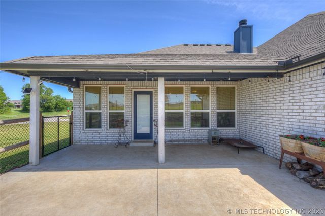 4502 S Holly Avenue, Sand Springs, OK 74063