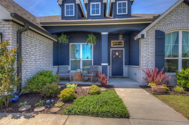 4502 S Holly Avenue, Sand Springs, OK 74063