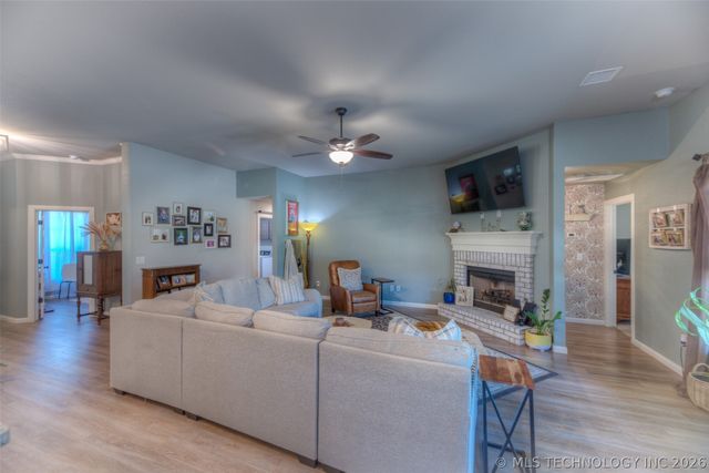 4502 S Holly Avenue, Sand Springs, OK 74063