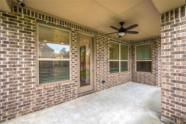122 Madeline Court, Montgomery, TX 77316