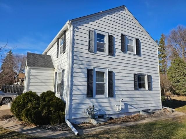 611 11th Street SW, Willmar, MN 56201