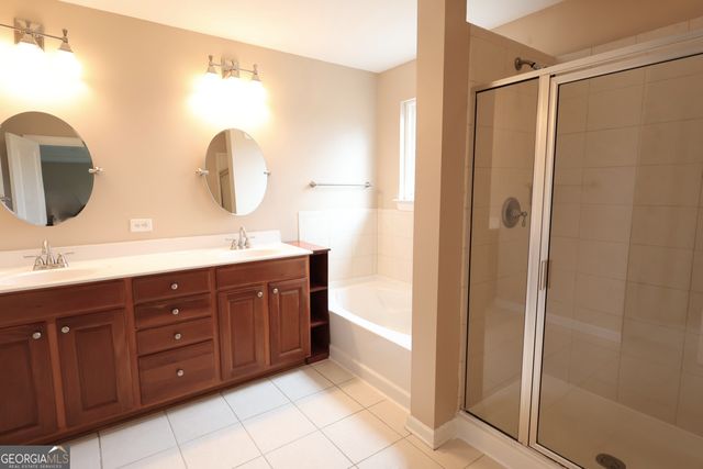 7711 Soaring Eagle Drive, Flowery Branch, GA 30542