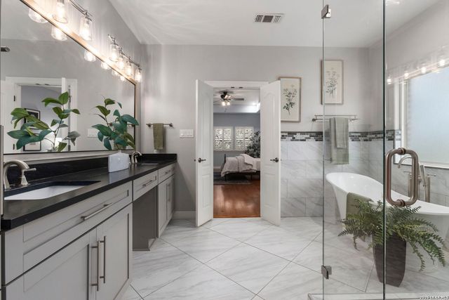 14684 CADILLAC DR, San Antonio, TX 78248