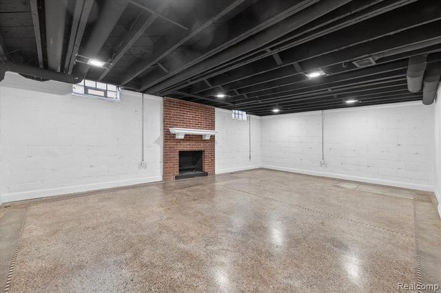 3261 Sherbourne Road, Detroit, MI 48221