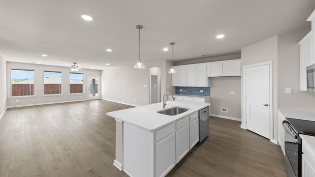 477 Pleasant Field Drive, Lavon, TX 75166