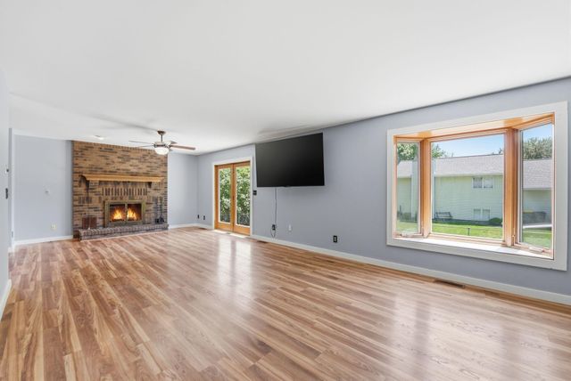 817 24th Avenue SW, Willmar, MN 56201