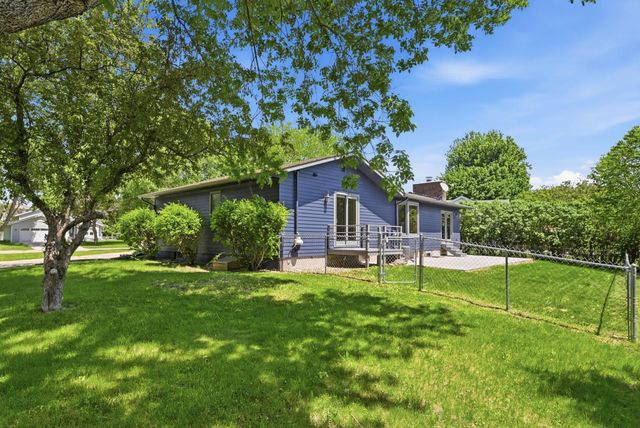 817 24th Avenue SW, Willmar, MN 56201