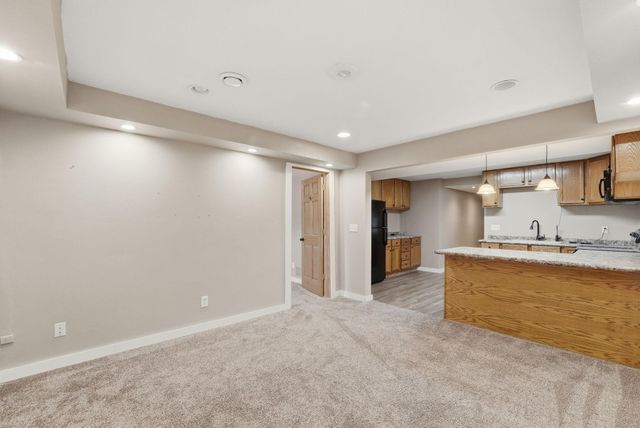 817 24th Avenue SW, Willmar, MN 56201