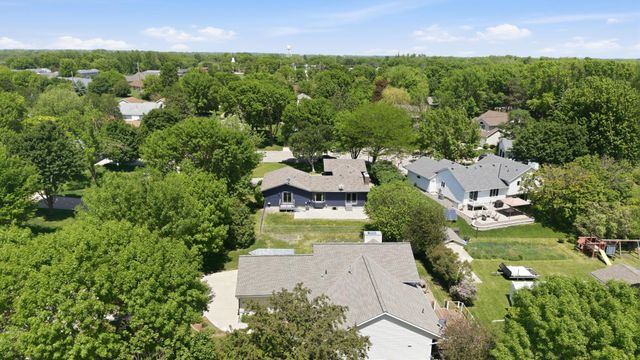 817 24th Avenue SW, Willmar, MN 56201