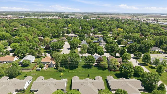 817 24th Avenue SW, Willmar, MN 56201