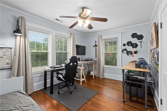 1526 Cloverdale Avenue, Winston-salem, NC 27104