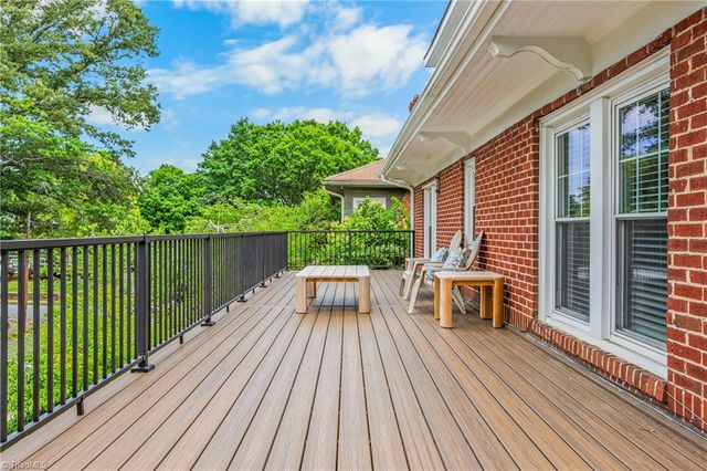 1526 Cloverdale Avenue, Winston-salem, NC 27104