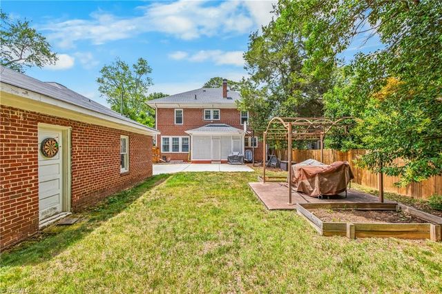 1526 Cloverdale Avenue, Winston-salem, NC 27104
