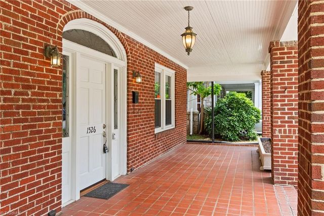 1526 Cloverdale Avenue, Winston-salem, NC 27104