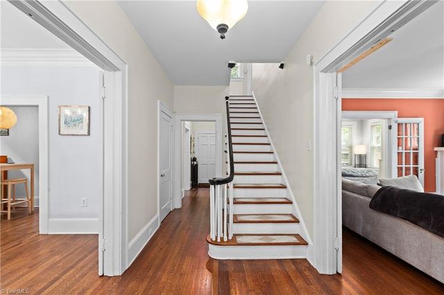 1526 Cloverdale Avenue, Winston-salem, NC 27104