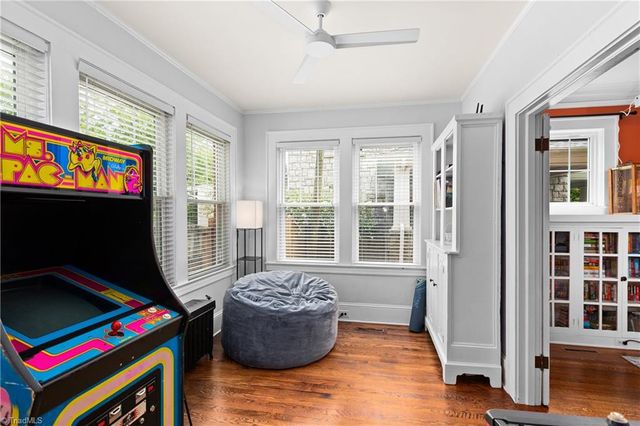 1526 Cloverdale Avenue, Winston-salem, NC 27104