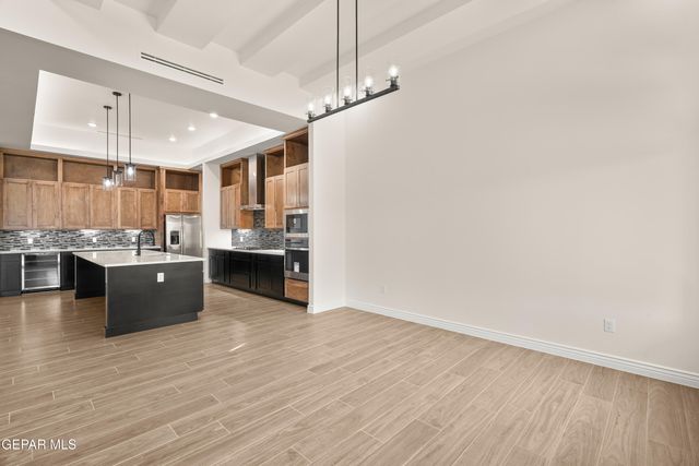 5646 RIVER RUN Street, El Paso, TX 79932