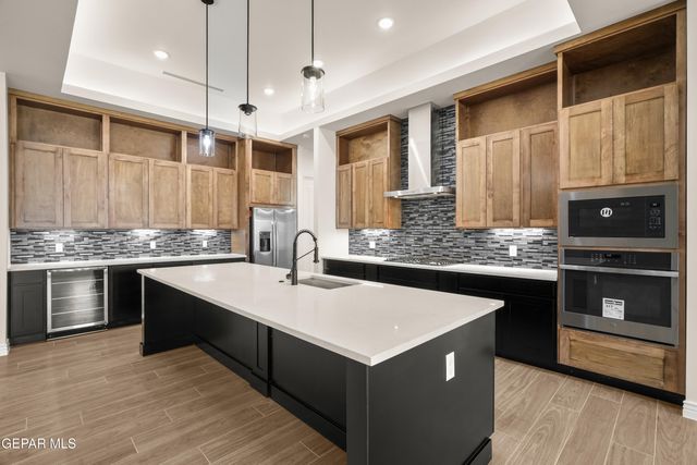 5646 RIVER RUN Street, El Paso, TX 79932