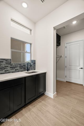 5646 RIVER RUN Street, El Paso, TX 79932