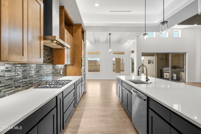 5646 RIVER RUN Street, El Paso, TX 79932