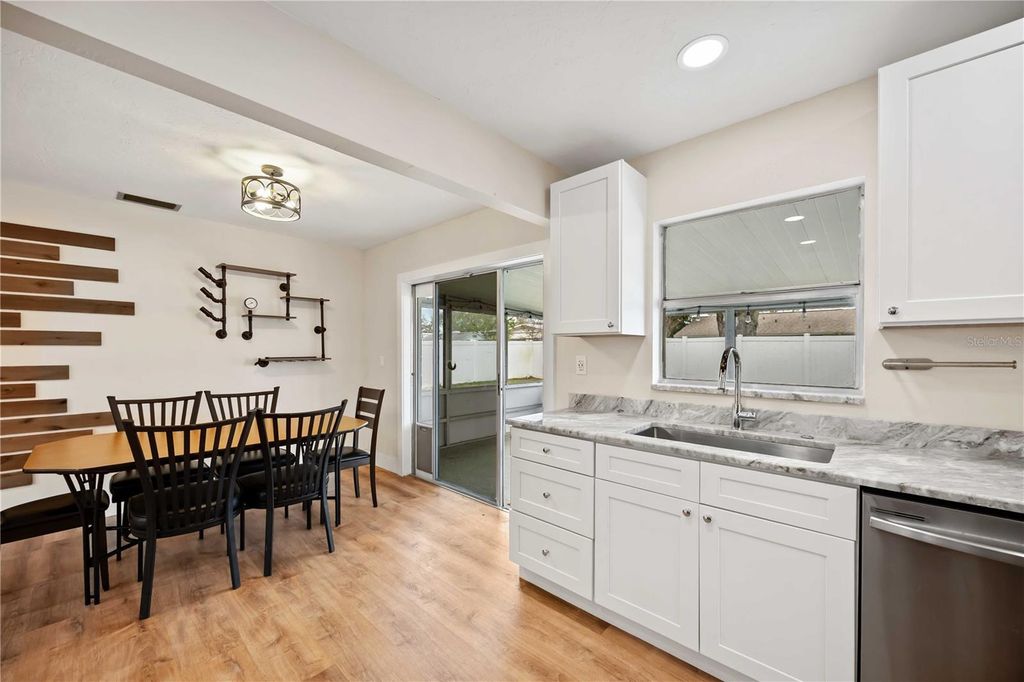Image 12 of property listing at 4112 36TH STREET W, Bradenton, FL 34205