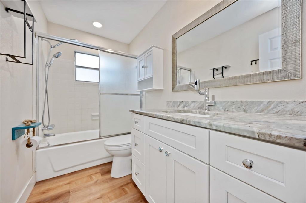 Image 21 of property listing at 4112 36TH STREET W, Bradenton, FL 34205