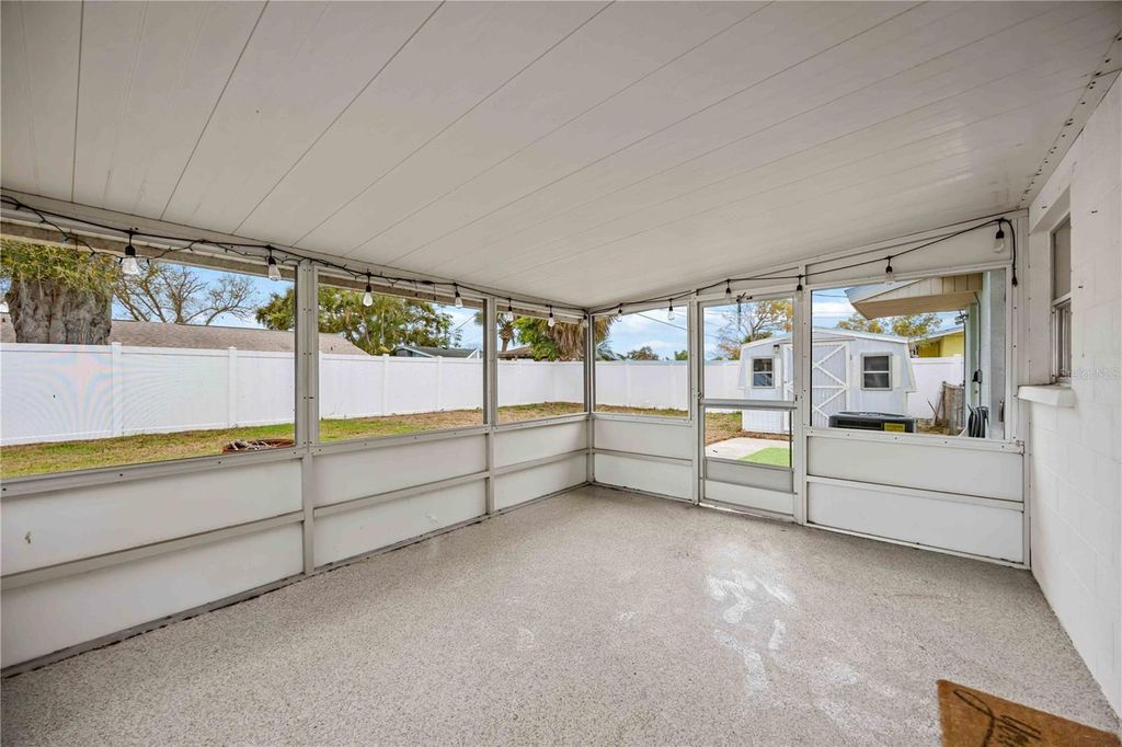 Image 35 of property listing at 4112 36TH STREET W, Bradenton, FL 34205