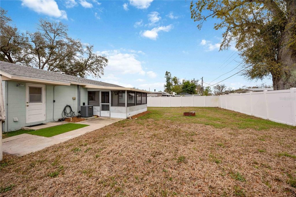 Image 43 of property listing at 4112 36TH STREET W, Bradenton, FL 34205