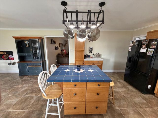 714 Center Way Street, Lake Jackson, TX 77566