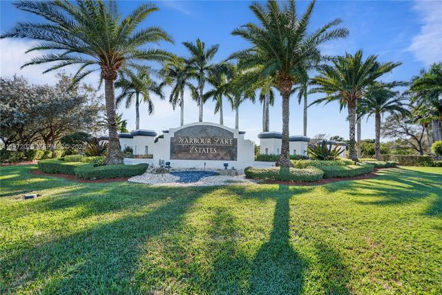 2324 SW 185th Ave, Miramar, FL 33029