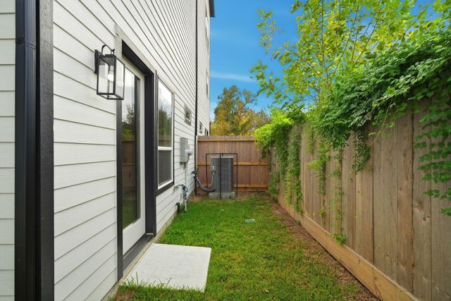 4013 Griggs Road K, Houston, TX 77021