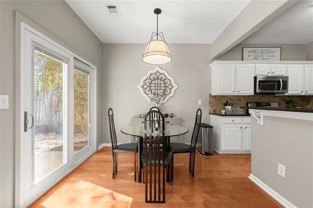 130 Santa Anita, Woodstock, GA 30189