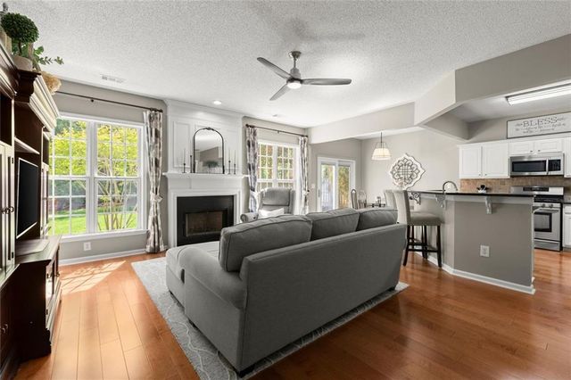 130 Santa Anita, Woodstock, GA 30189