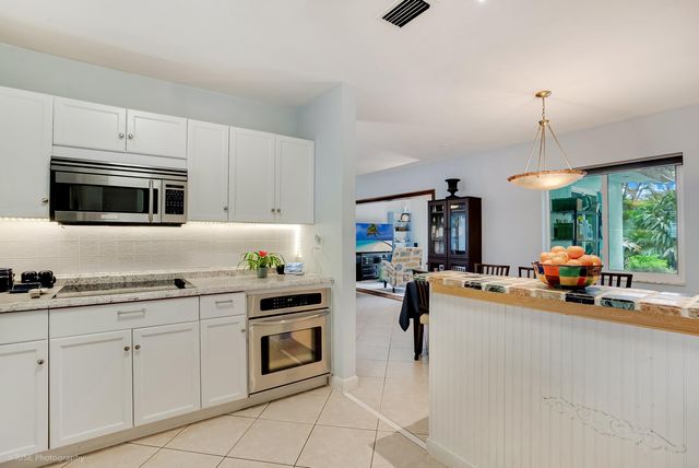 1568 NE 39th Street, Oakland Park, FL 33334