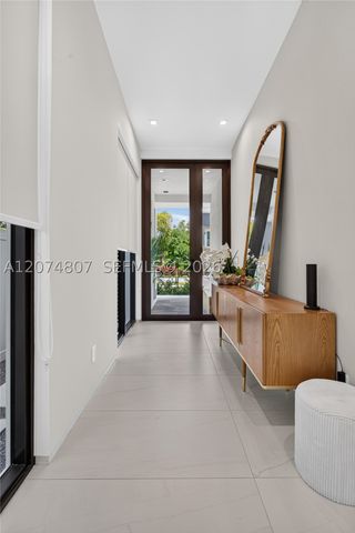 1404 NE 5th STREET, Fort Lauderdale, FL 33301